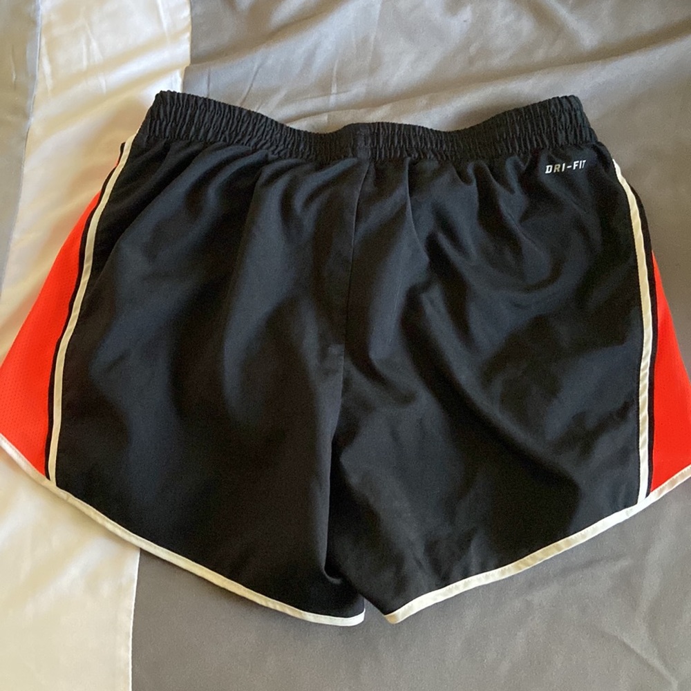 Nike Running Shorts - Picture 3 of 5